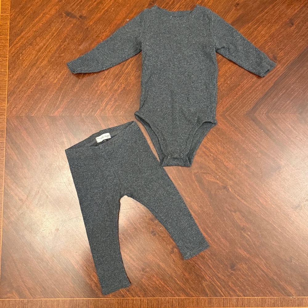 Lil legs Gray Infant/Toddler Knit top and Bottom - Gray